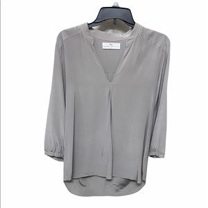 Amanda Uprichard 100% silk grey top